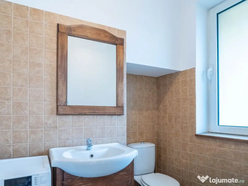 Apartament central la casă, spațios, ideal pentru famil... 