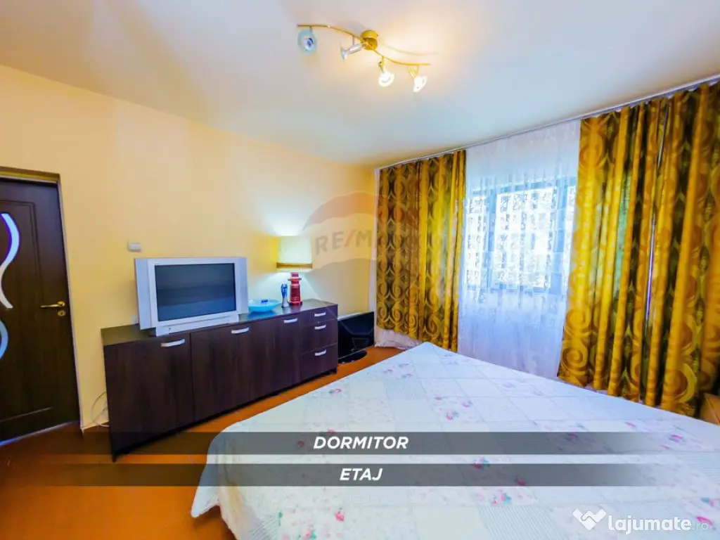 Casă P+1 din cărămidă, 683 mp teren, 4 garaje – Str...