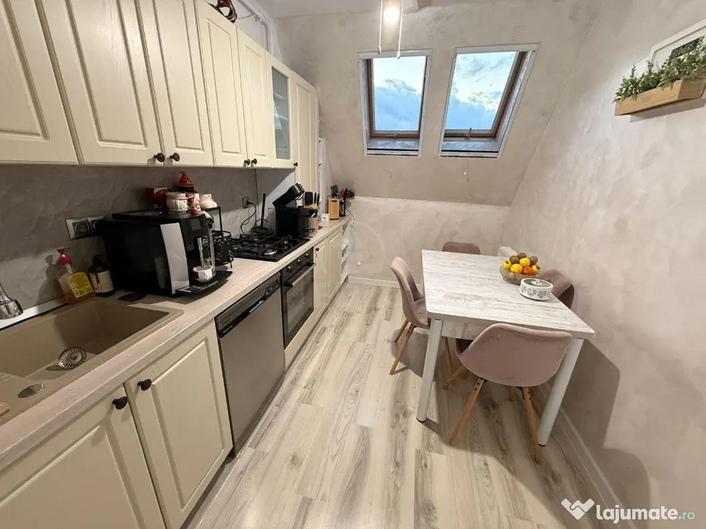 Apartament 3 camere decomandat Cetatii JYSK 