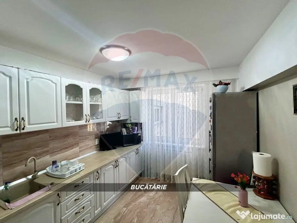 Apartament generos cu 4 camere de inchiriat- langa Hotel ...