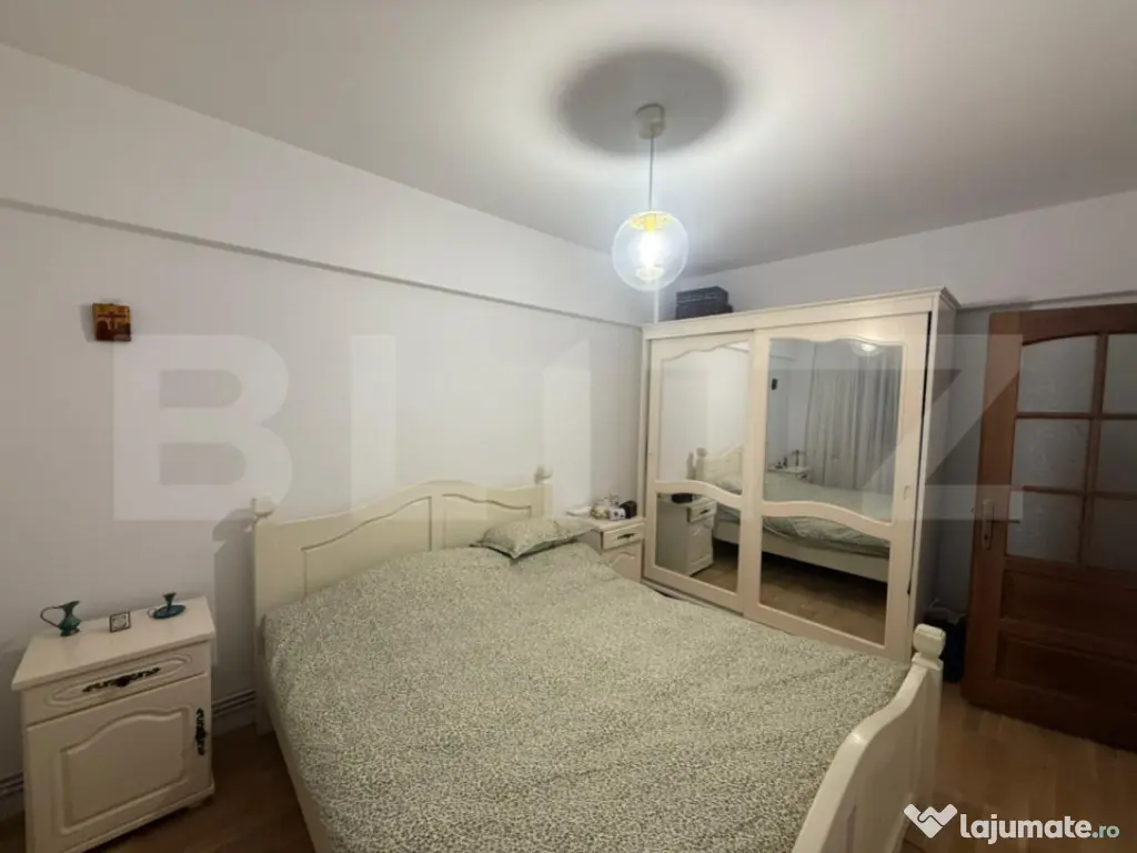 Apartament 3 camere, 65 mp, zona Pacurari