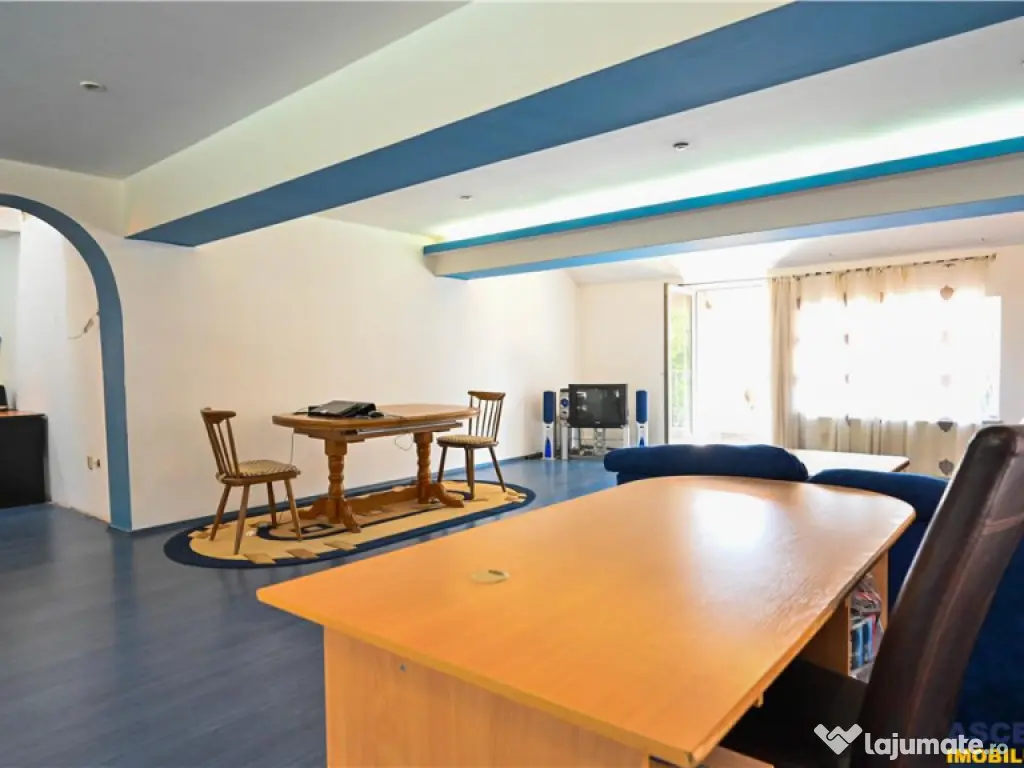 FILM3D! Casa arhitectura flexibila:2 unitati,500mp teren,loc