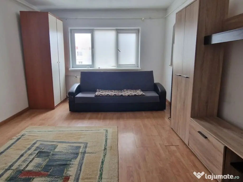 Apartament doua camere decomandate, zona gara. 