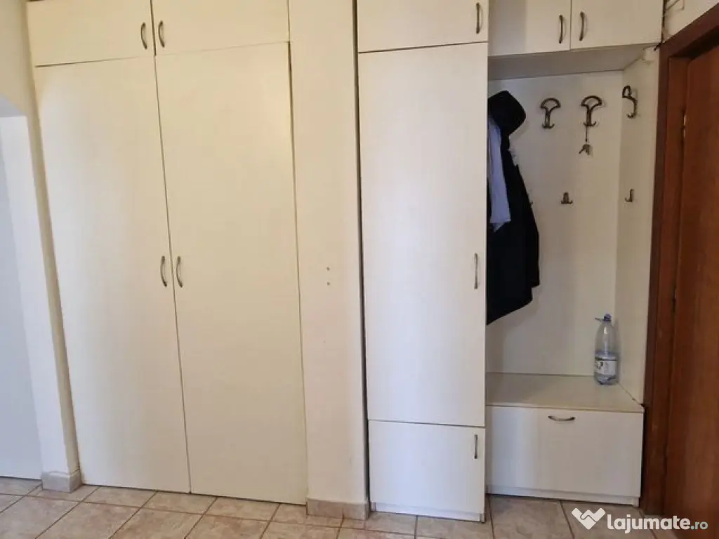 Apartament doua camere decomandate, zona gara. 