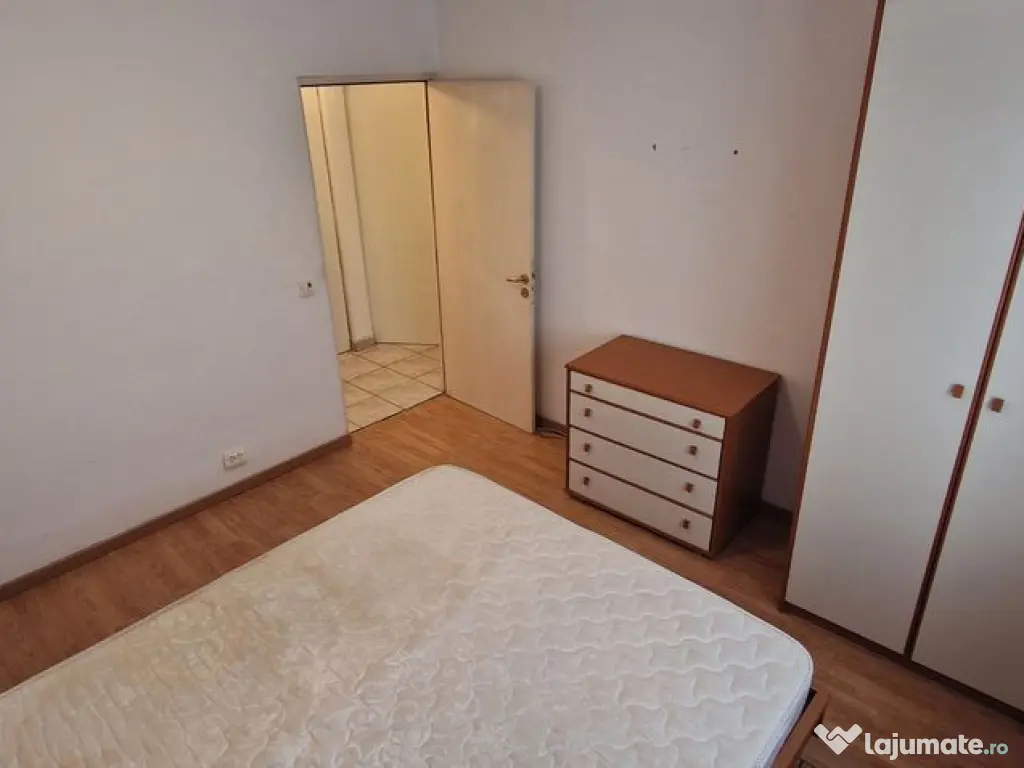Apartament doua camere decomandate, zona gara. 