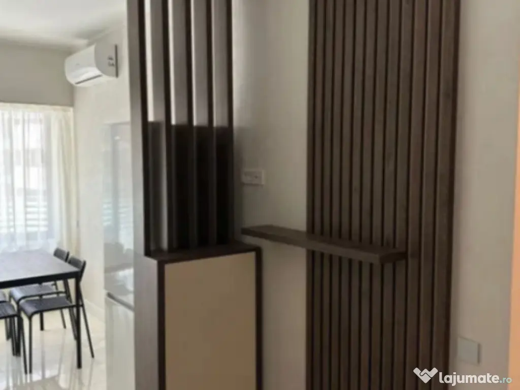 Apartament cu 2 camere OS | Royal Town | Copou + Loc parcare