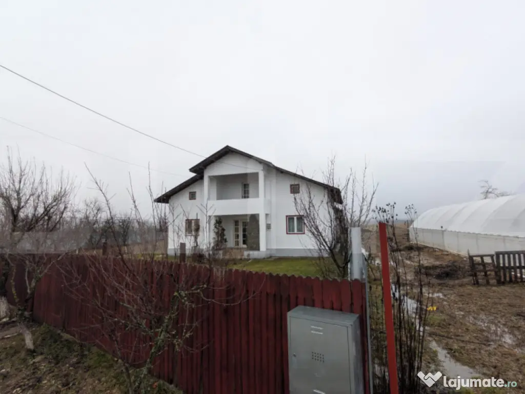 Casă individuală la 60 de km de București – teren gener