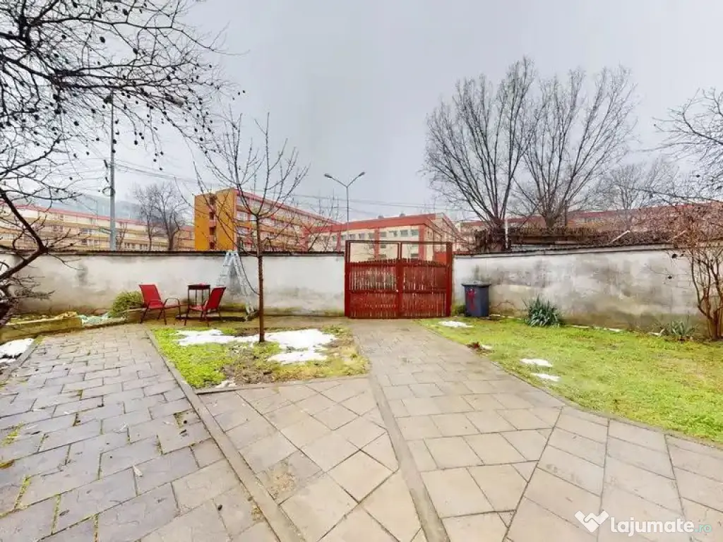 GROZAVESTI - Orhideea / Vila multifunctionala 251 mp / Te... 