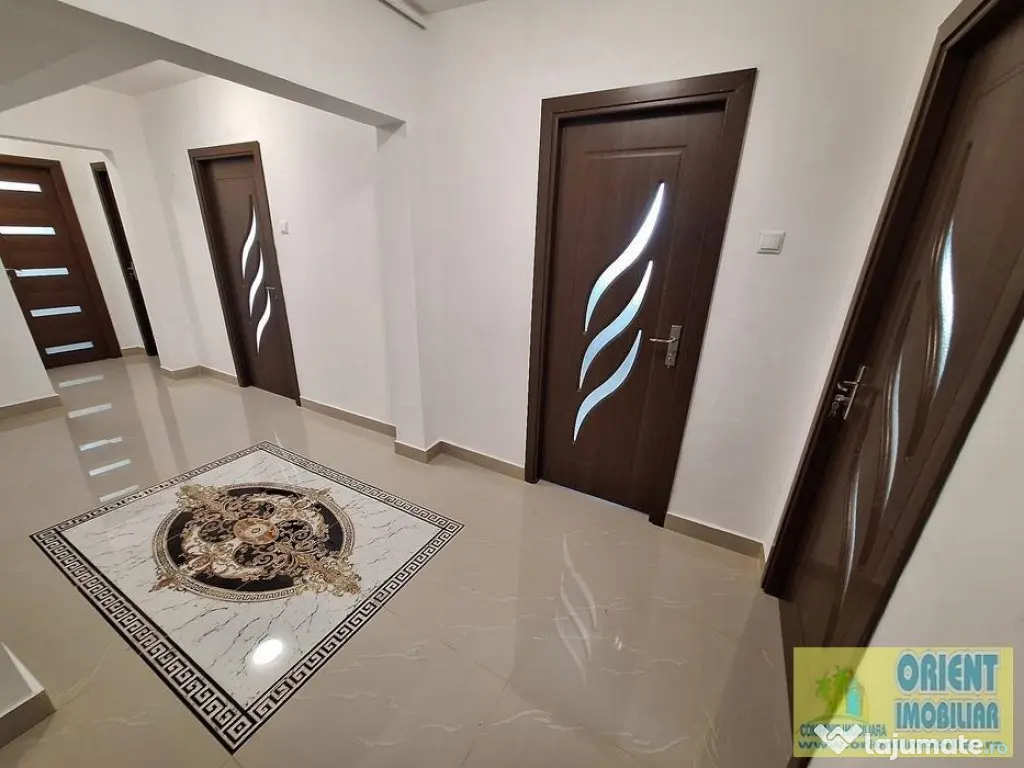 Gara, decomandat, 3 camere, renovat, gaze, vanzari Constanta 