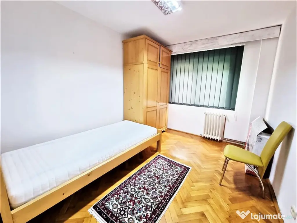 Apartament cu 2 dormitoare si living, 2 bai, zona UMF, Gradi 