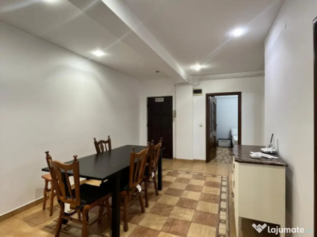 Apartament 3 camere, 80 mp utili, parter, Radauti
