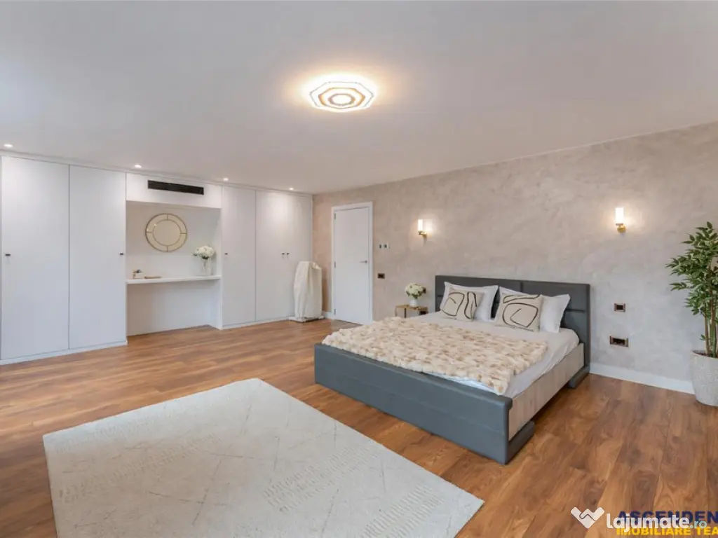 FILM 3D! Vila high tech, cu semineu, jacuzzi, terasa, 10 cam 