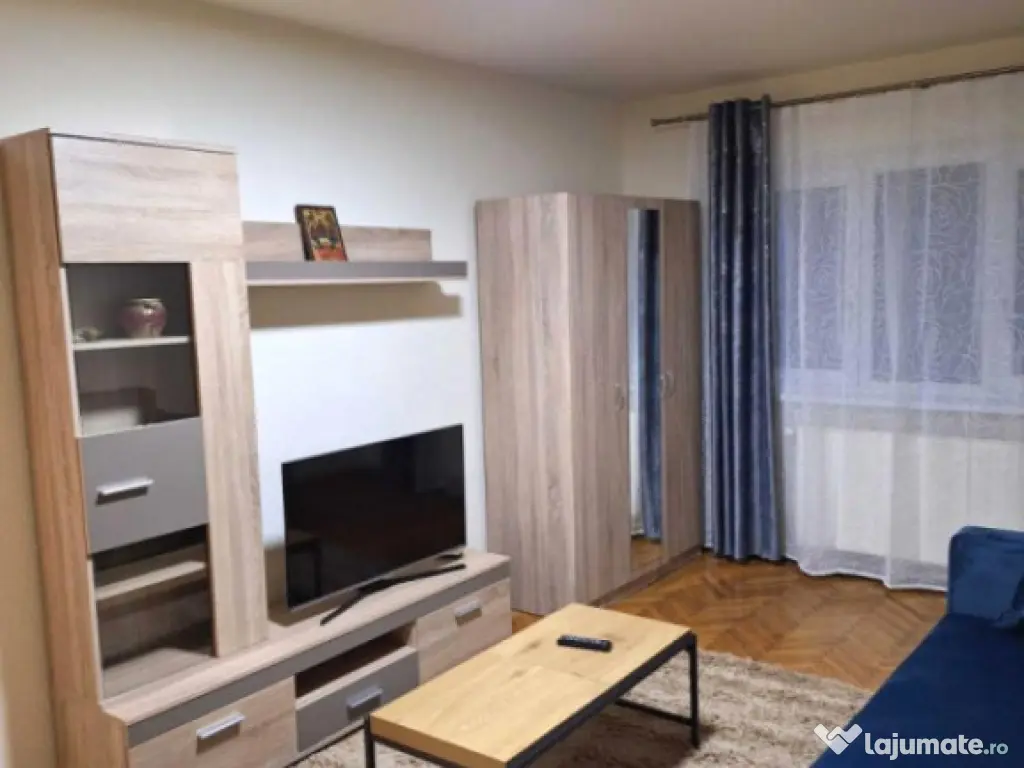 Apartament 3 camere decomandate zona Dioda