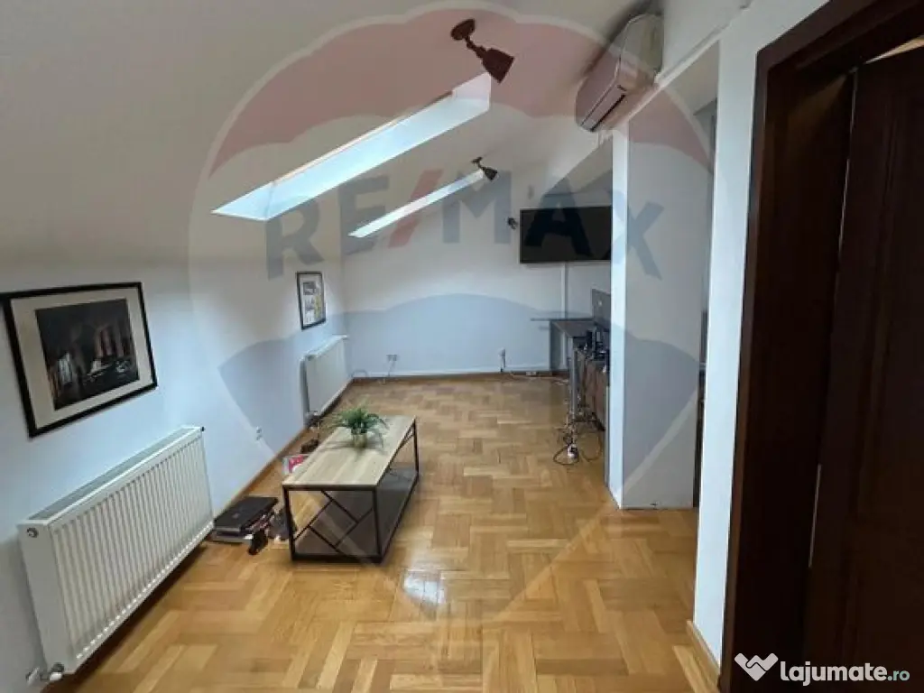 Spațiu de birouri de 106.76mp de închiriat în zona Pia... 