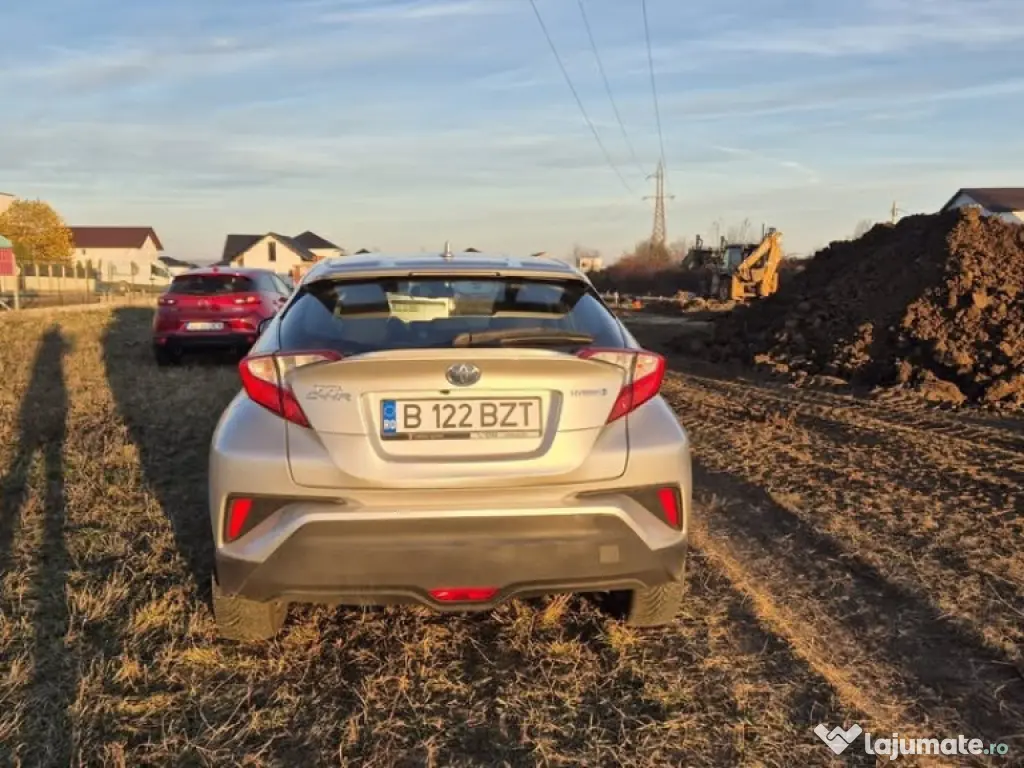 Toyota C-HR Hibrid 1.8, 2019 – Economic, fiabil, ideal pentru oraș 