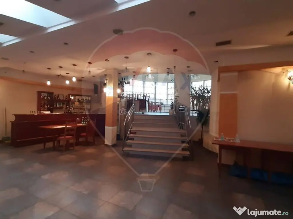 Spațiu comercial de 366mp de închiriat în zona Ultrace... 