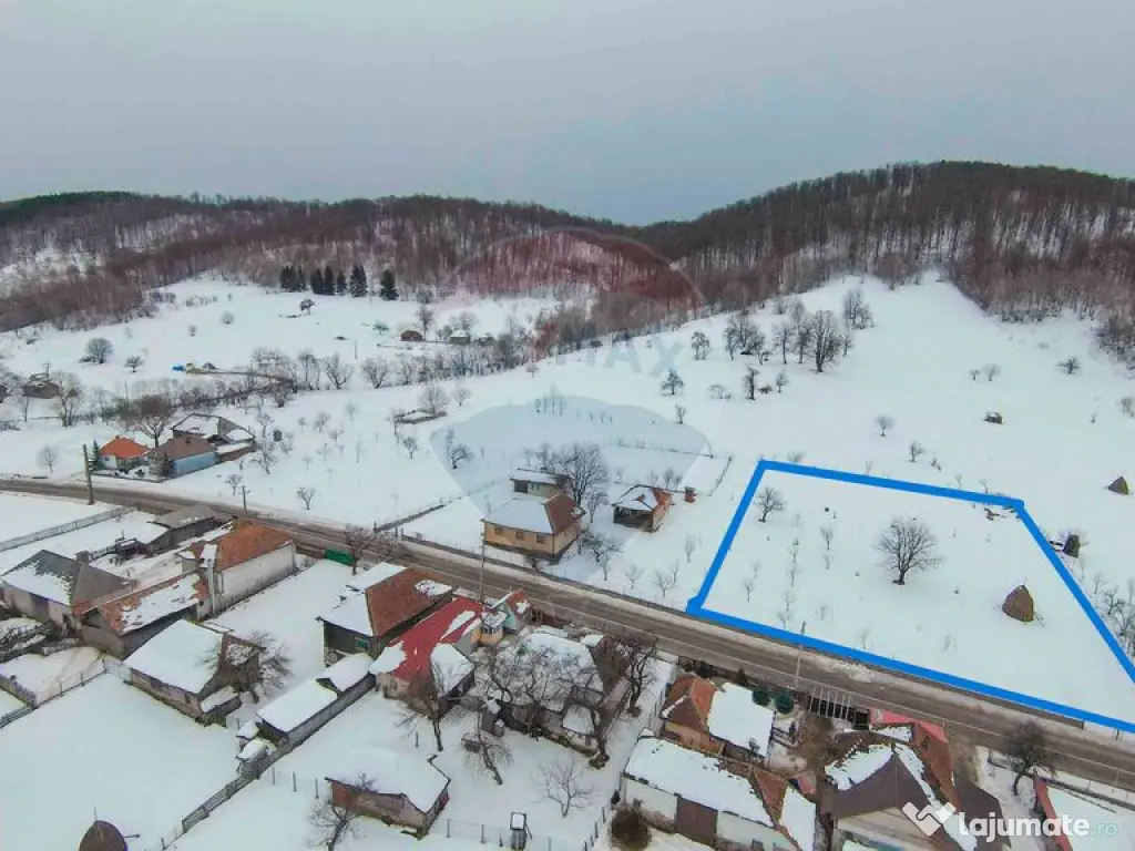 Teren intravilan, de vânzare în Damiș- Bratca pe Strad...