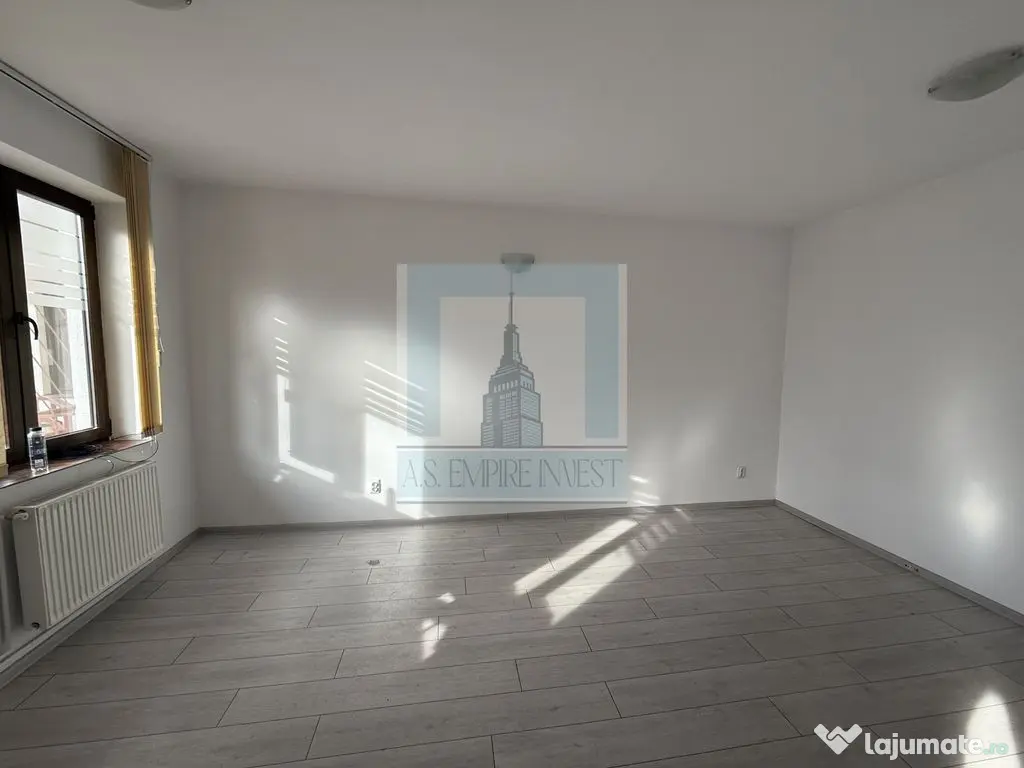 Apartament 2 camere decomandat - zona Centrul Civic 