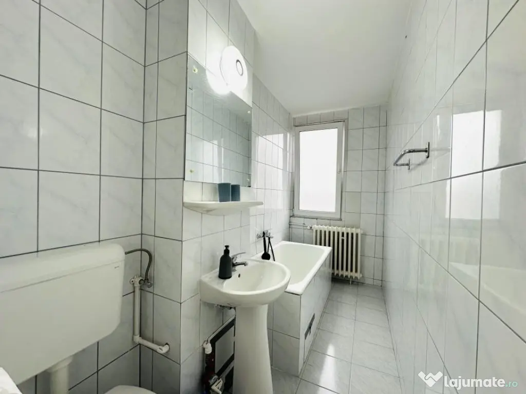 Garsoniera Bdul Timisoara -Metrou Romancierilor 