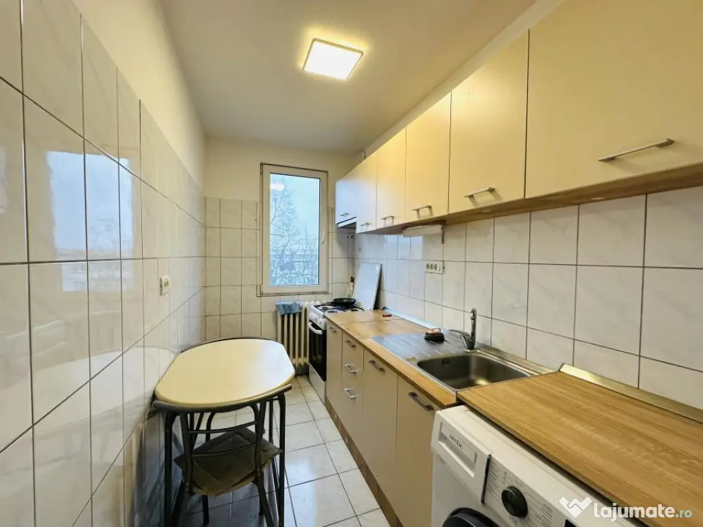 Garsoniera Bdul Timisoara -Metrou Romancierilor 