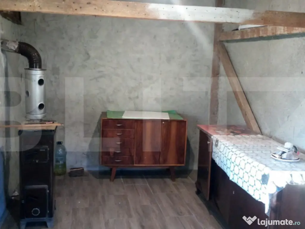 Casă de vânzare în comuna Homorod – liniște, confort