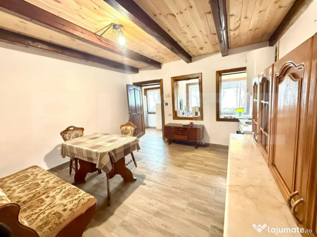Casă de vânzare în comuna Homorod – liniște, confort