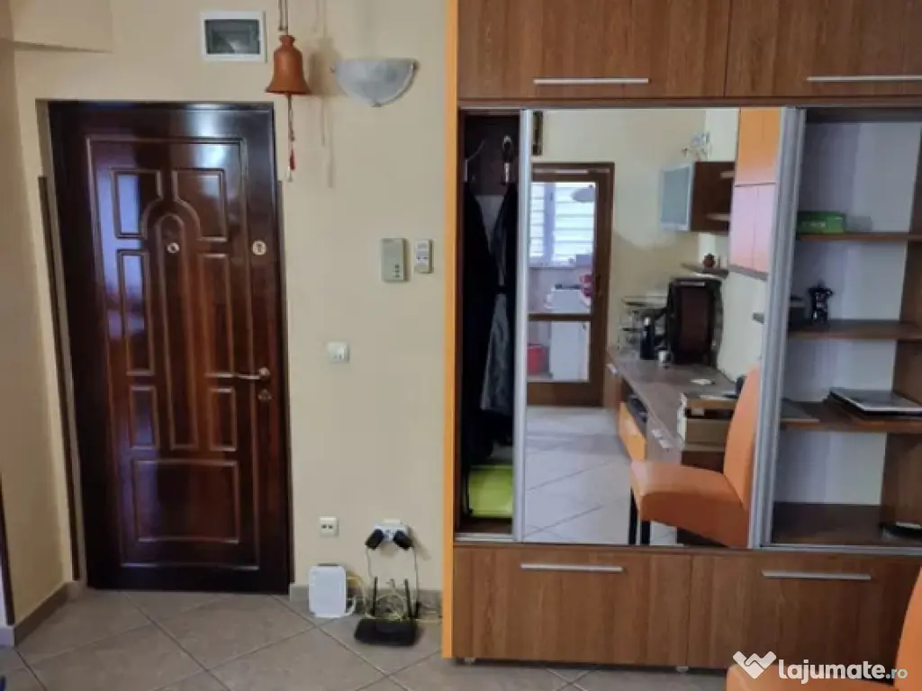 Apartament cu 2 camere decomandate Zona Burdujeni - Cuza Voda 1 