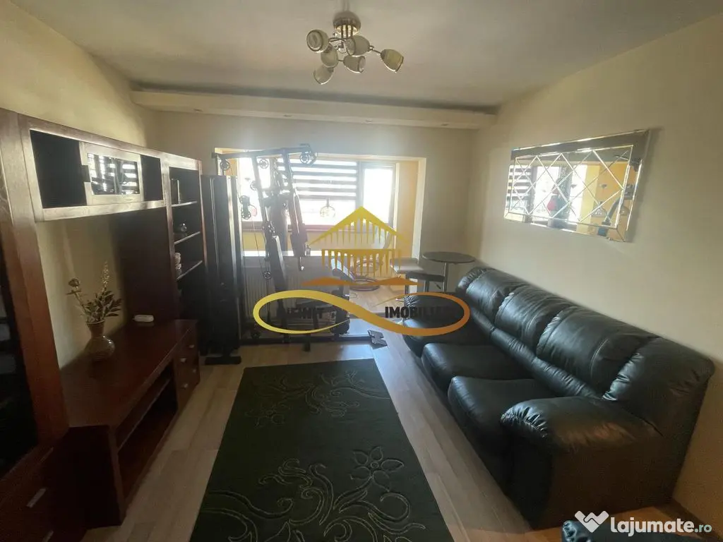 Apartament cu 3 camere decomandate! 