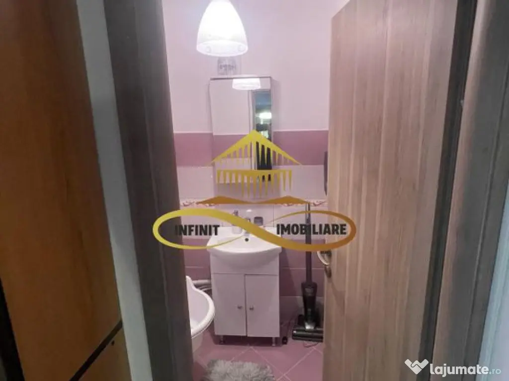 Apartament cu 3 camere decomandate! 