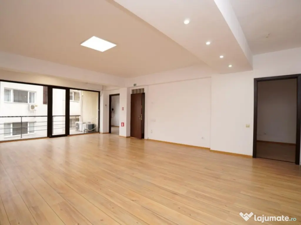 Piata Victoriei - Cladire 346MP P+3 | 10 Camere + Teren 150M