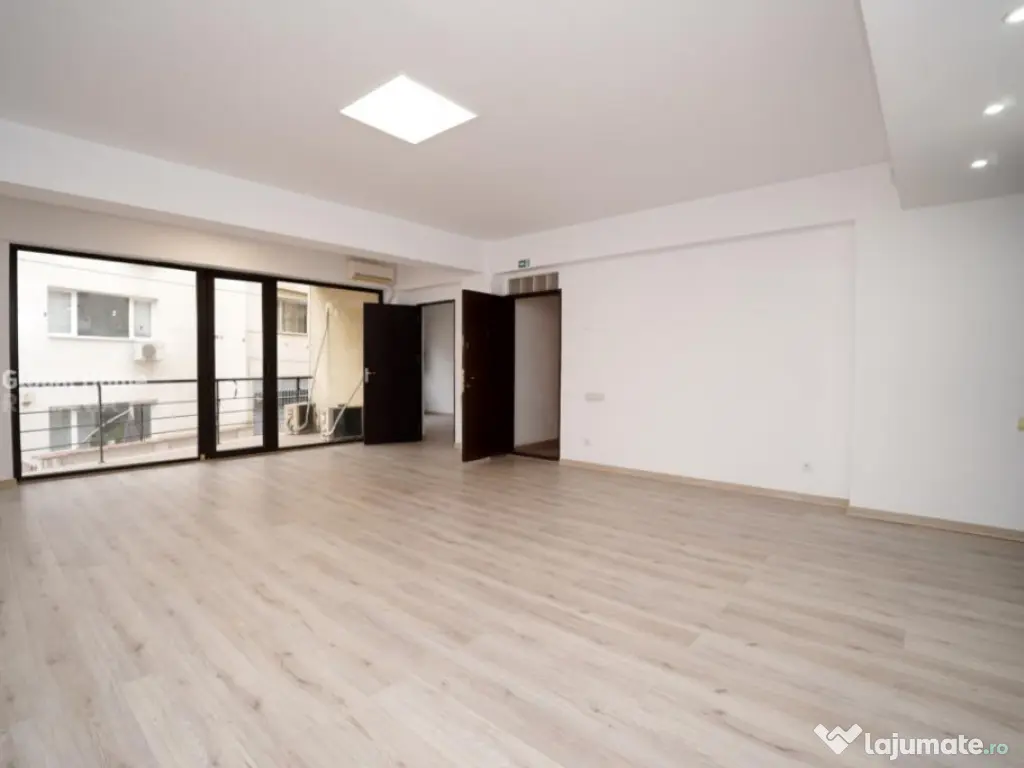 Piata Victoriei - Cladire 346MP P+3 | 10 Camere + Teren 150M