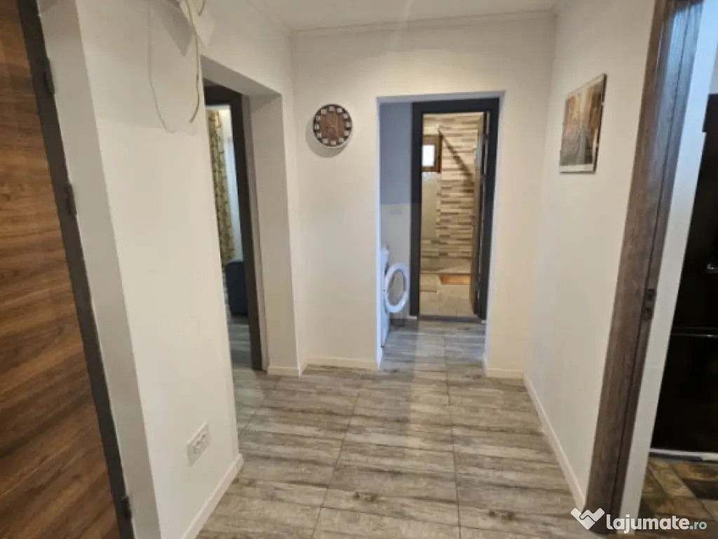 Apartament 3 camere, renovat total în 2023, mobilat și uti 