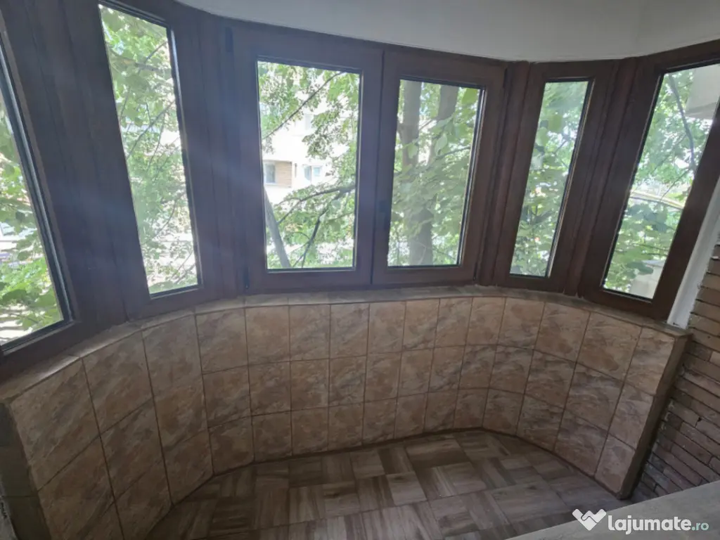 Apartament 3 camere, renovat total în 2023, mobilat și uti 