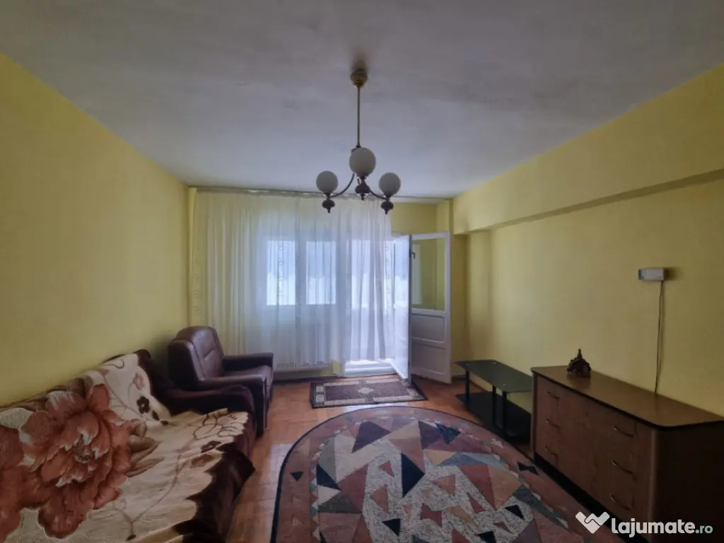 Apartament 3 camere/doua bai/doua balcoane-PIAȚA CENTRALA-b 