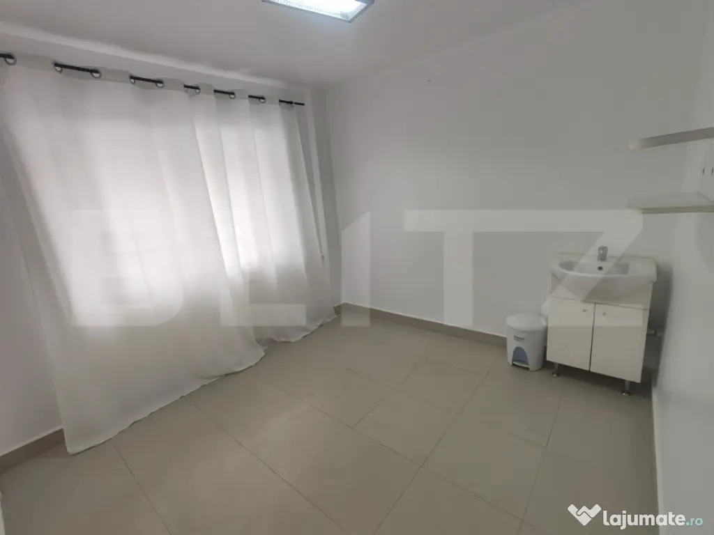 Spatiu comercial/ salon, 66.11 mp, zona Burdujeni