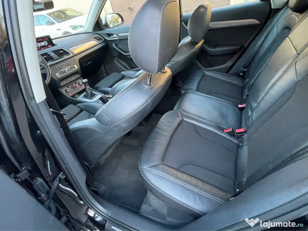 Vand Audi Q3 2017 S-Line 2.0tdi Euro6 Led piele navi 