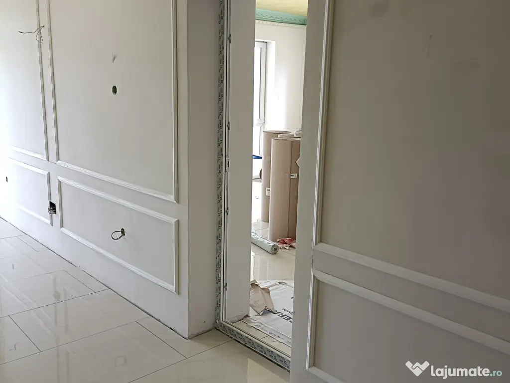 Amenajeri interioare 