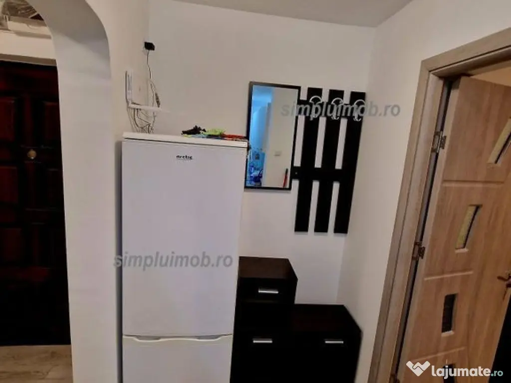 Decomandat Renovat 2 Camere Sector 4 Resita/Huedin 