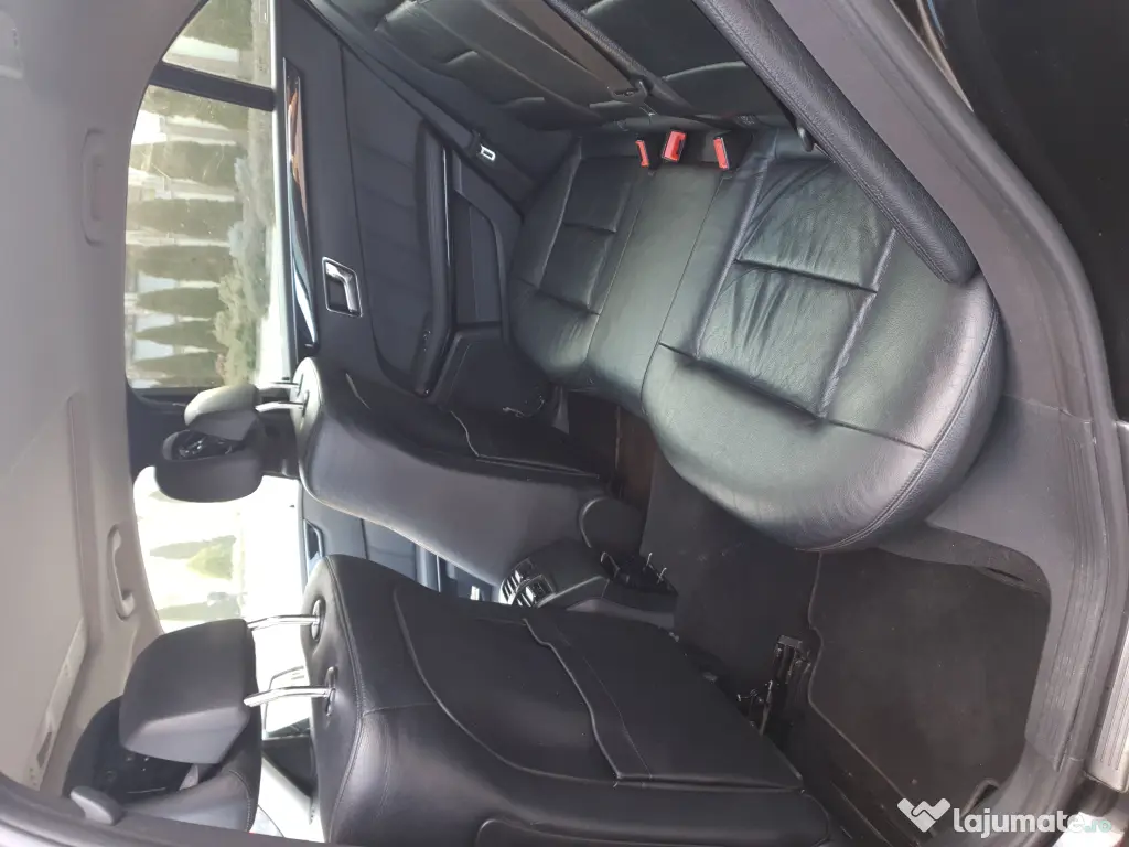 Mercedes Benz E220 Avant-Garde 