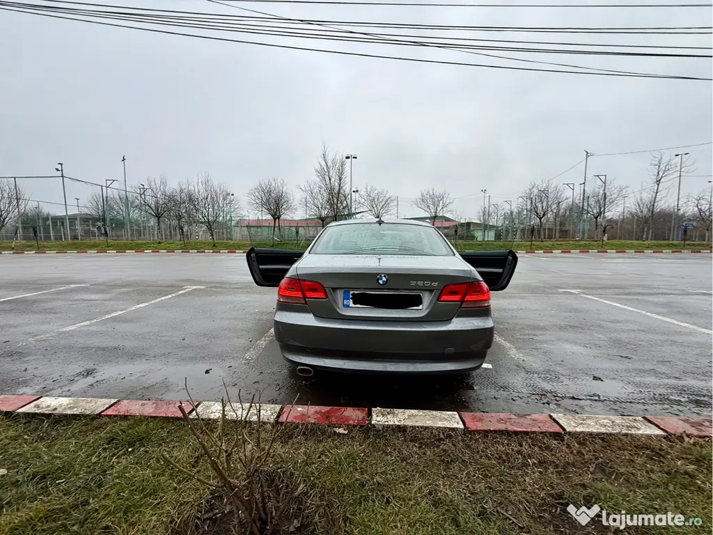 BMW 320 coupe e92 2009 