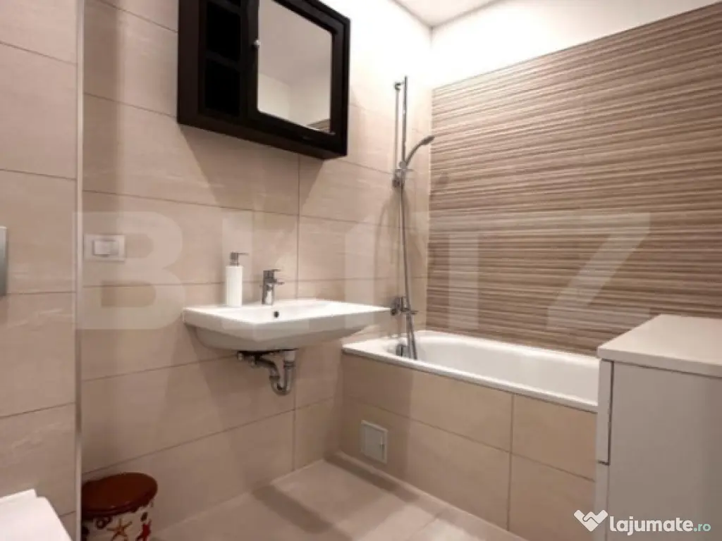 Apartament 3 camere, 80 mp, Calea Feldioarei