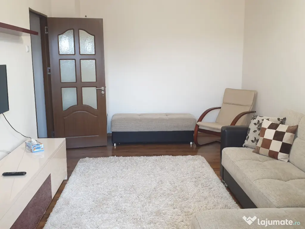 Inchiriez pe termen lung ap 2 cam Faleza Nord 