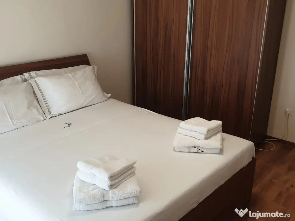 Inchiriez pe termen lung ap 2 cam Faleza Nord 