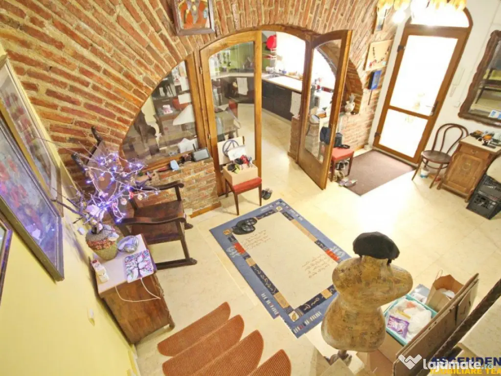 Rezidenta cu personalitate, pe 120 mp, Centrul Istoric, Bra 