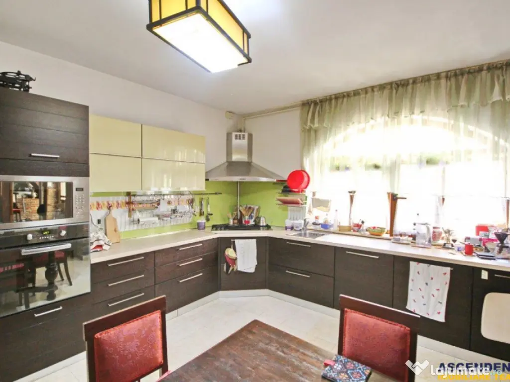 Rezidenta cu personalitate, pe 120 mp, Centrul Istoric, Bra 