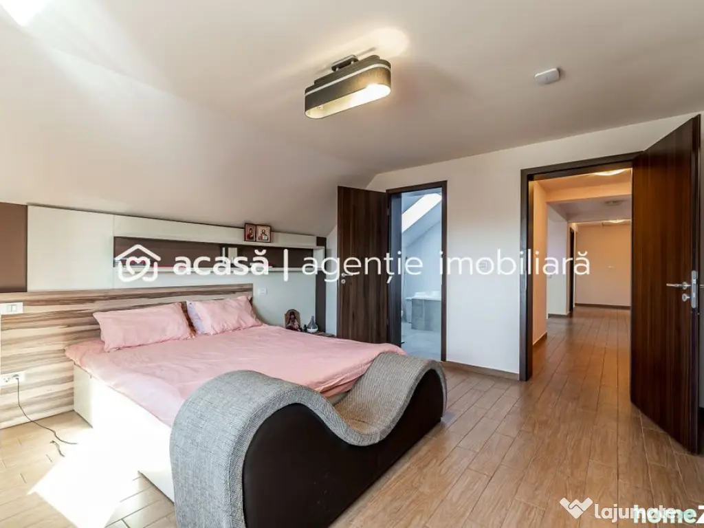 Casă SMART cu 5 camere, teren 720 mp, fotovoltaice 13 kW... 