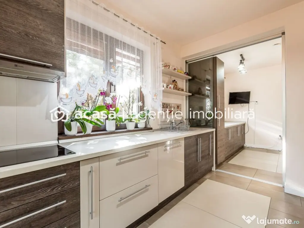 Casă smart, independentă energetic | teren 720 mp | 5 c... 