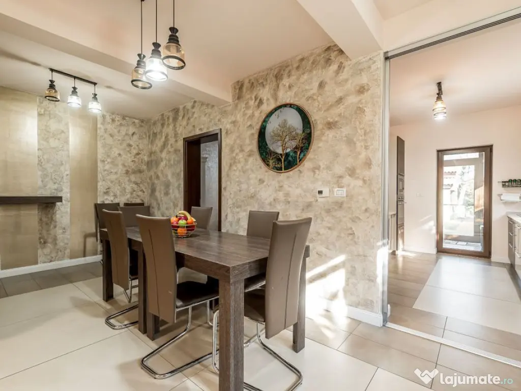 Casă smart, independentă energetic | teren 720 mp | 5 c... 