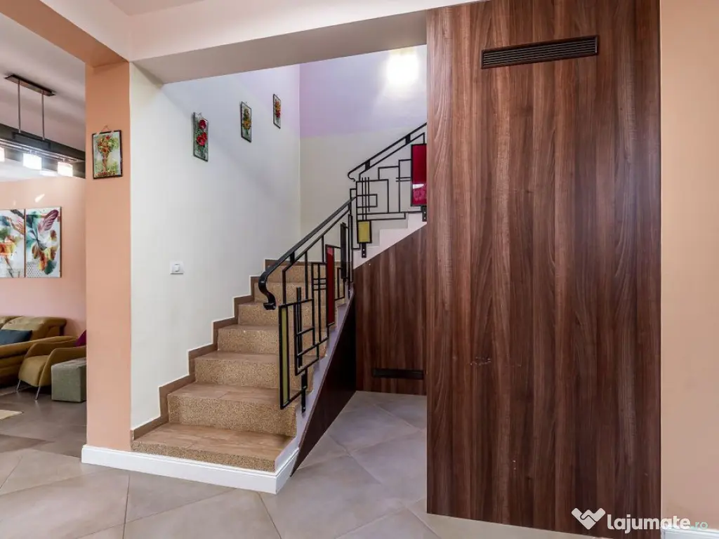 Casă smart, independentă energetic | teren 720 mp | 5 c... 