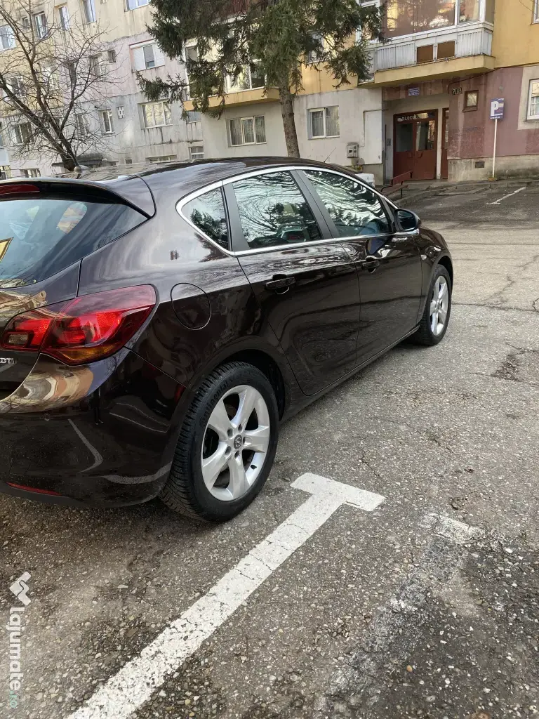 OPEL Astra J 1.7 cdti 2012 